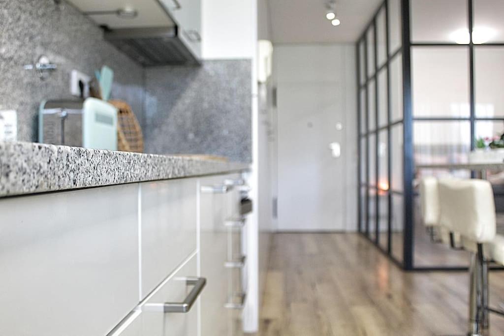 Arrabida Luxury Studio บีลาโนวาเดกายา ภายนอก รูปภาพ