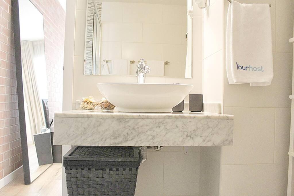 Arrabida Luxury Studio บีลาโนวาเดกายา ภายนอก รูปภาพ
